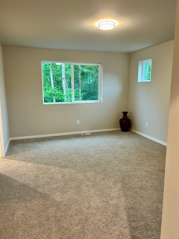 Building Photo - 537 Shore Pine Place