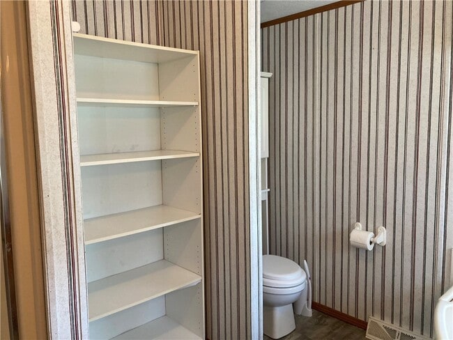 Building Photo - 1447 Rochester St