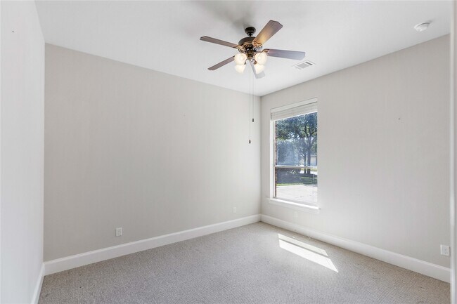 Building Photo - 12927 Freemont Peak Ln