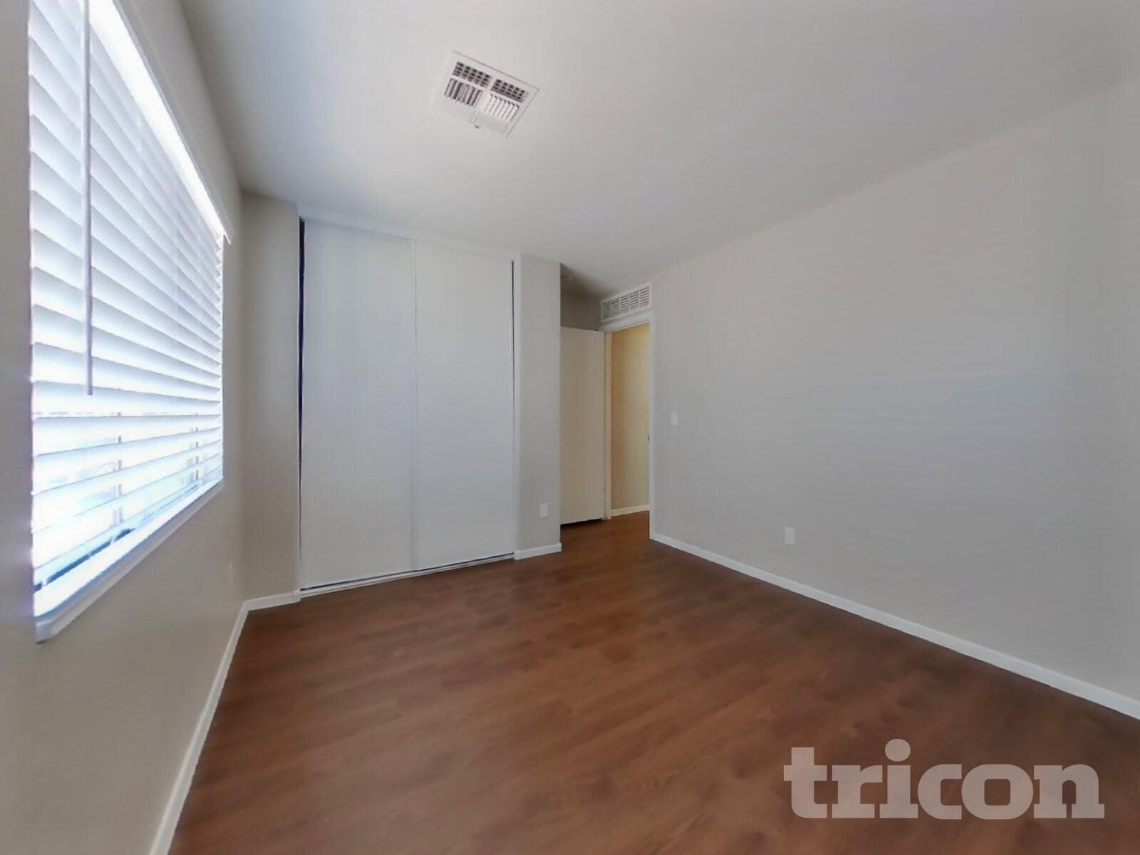 Building Photo - 12513 W Aster Dr