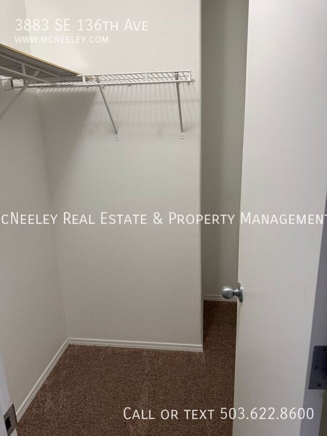 Building Photo - 3883 SE 136th Ave