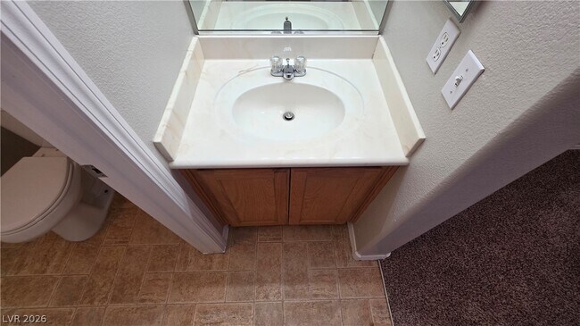 Building Photo - 5769 Old Colony Dr