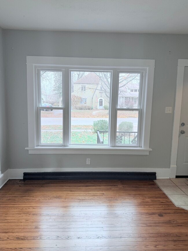 Building Photo - 564 Shroyer Rd