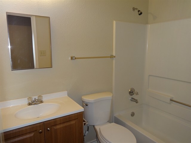 Building Photo - 9307 Sunlit Pt