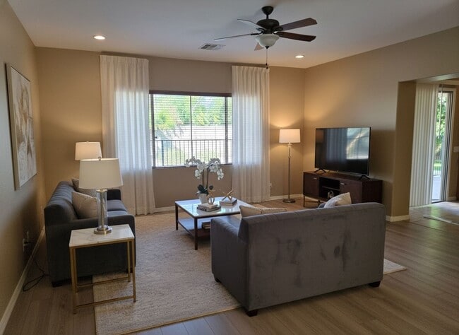 Building Photo - 16758 W Apache St