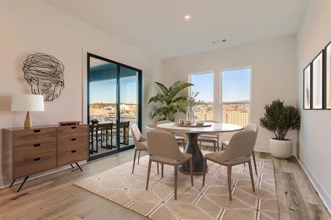 Building Photo - 300 Alava Wy