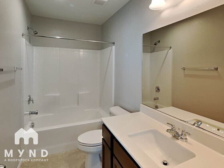 Building Photo - 6646 Evander St