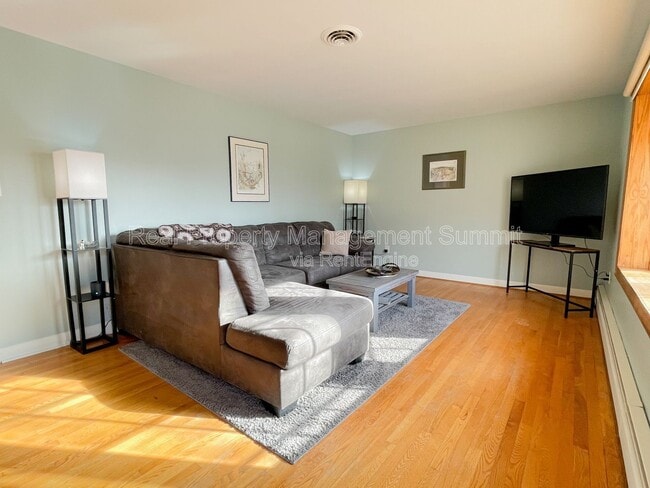 Building Photo - 1508 Chesley Pl