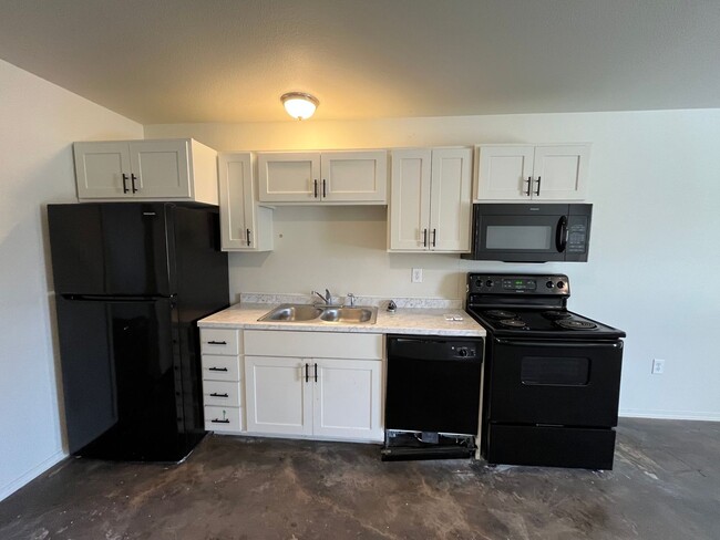 Building Photo - 11700 La Estrada Dr