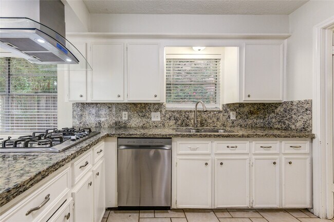 Building Photo - 8107 Durklyn Ln