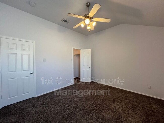 Building Photo - 9221 Comanche Ridge Dr