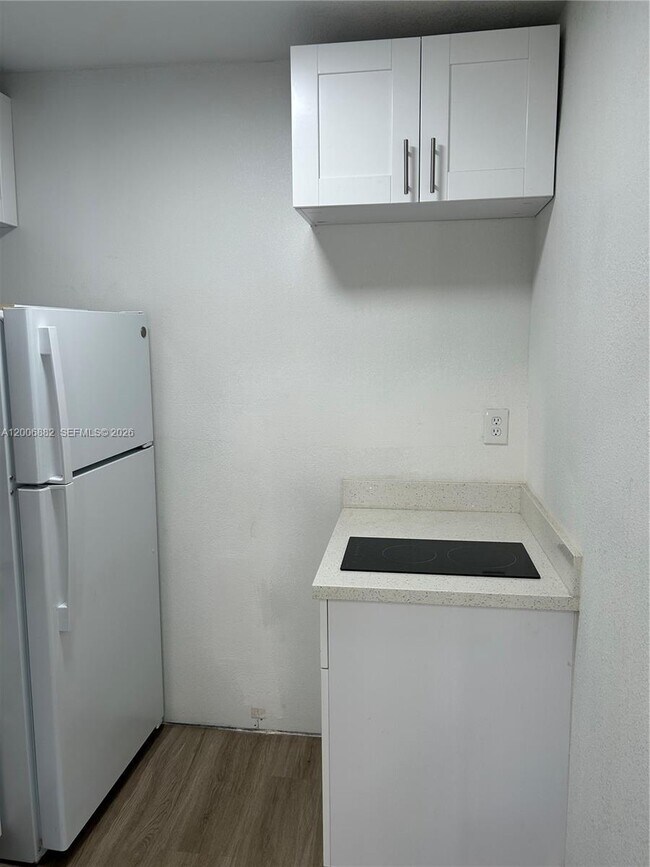 Building Photo - 1631 NW 29th Ave