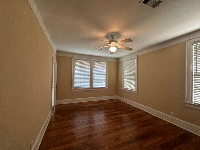 Building Photo - YELLOWBUNNY- 3352/3354-MONTEZUMA DUPLEX-CA...