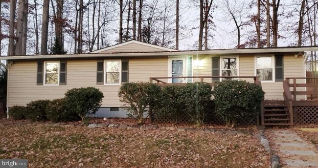 Primary Photo - 116 Lakeview Pkwy