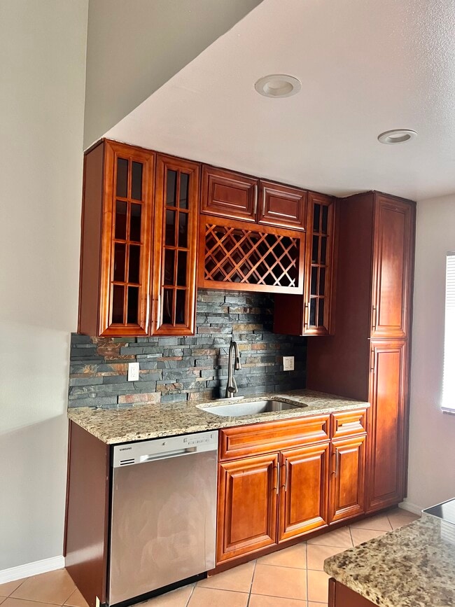 Primary Photo - Hampton Terrace Apartments