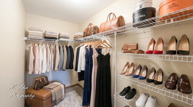 Building Photo - 1431 Silverstone Dr