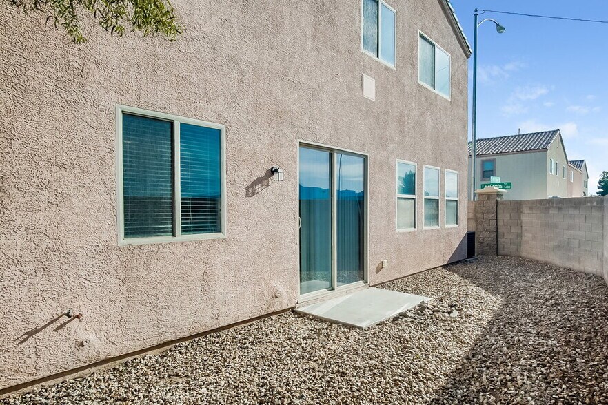 Building Photo - 1071 Will Jay Ln