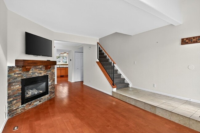 Building Photo - 770 Quince Cir