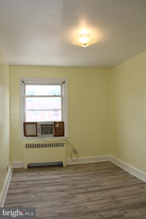 Building Photo - 4983 Whitaker Ave