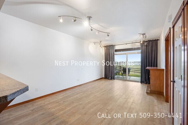 Building Photo - 6432 Melby Way NE