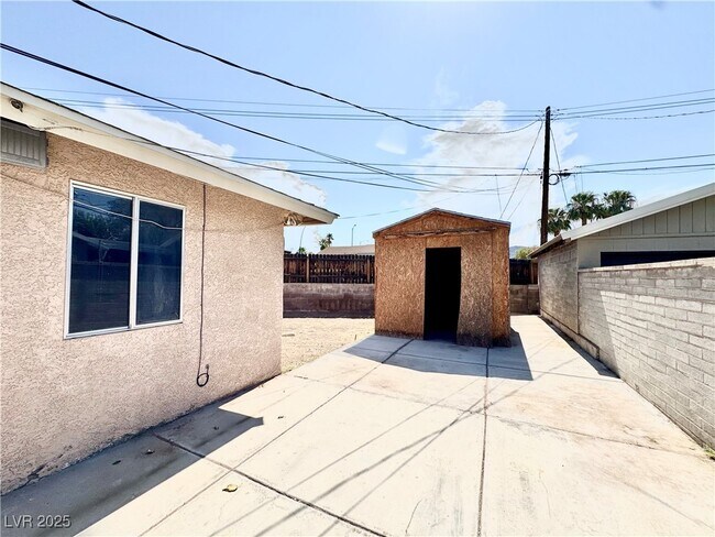 Building Photo - 632 National St