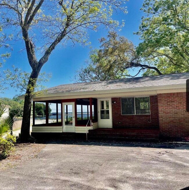 Building Photo - 34 Meigs Dr