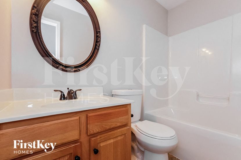 Building Photo - 5786 Crimson Oak Ct