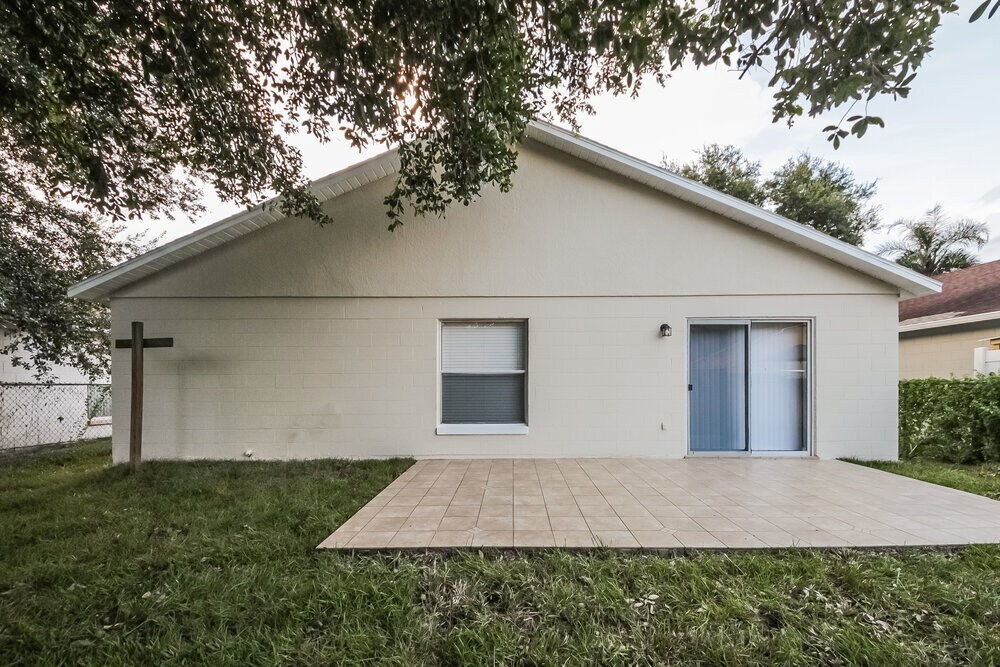 Building Photo - 2150 Rj Cir