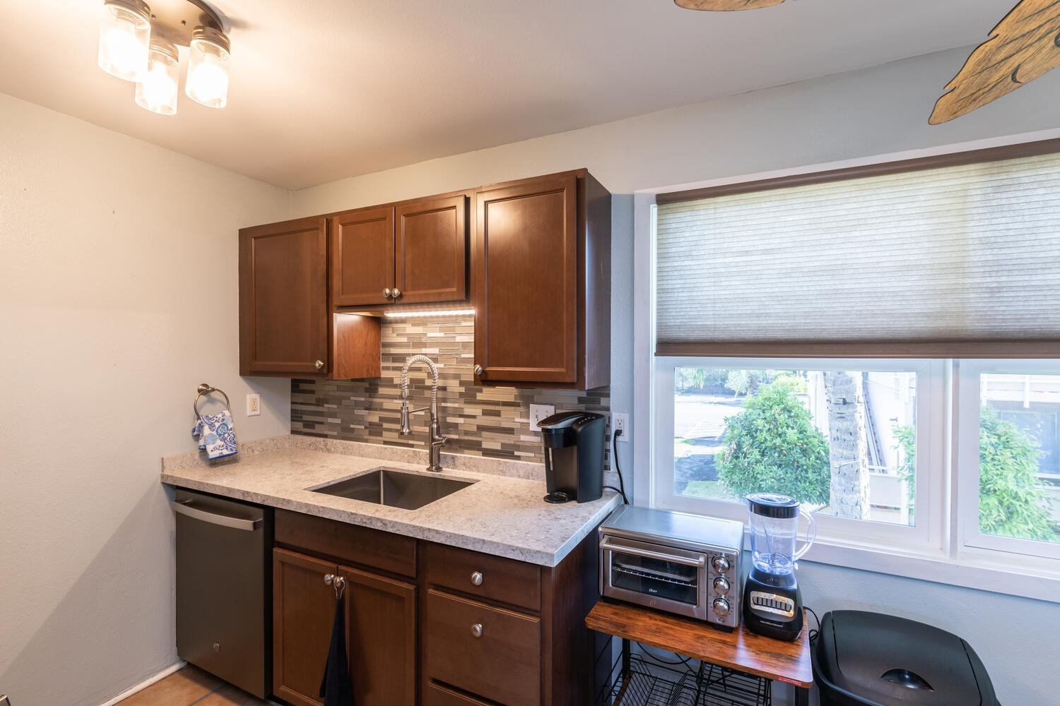 kitchen - 74-5618 Palani Rd