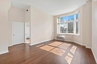 Building Photo - 20 2nd St