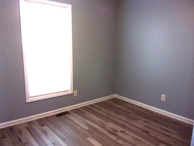 Building Photo - 1956 Doby Dr