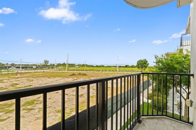 Building Photo - 26126 SW 146th Ave