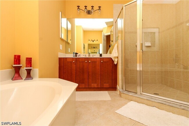 Building Photo - 9224 Campanile Cir