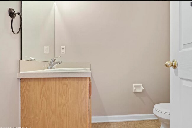 Building Photo - 1131 Lee Rd