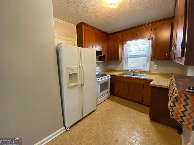 Building Photo - 225 S Myrtle St