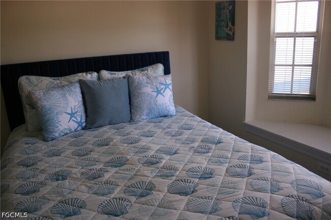 Building Photo - 2300 Valparaiso Blvd