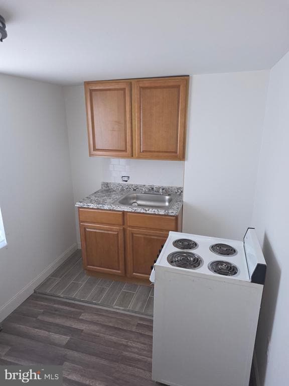 Building Photo - 2209 S 71st St