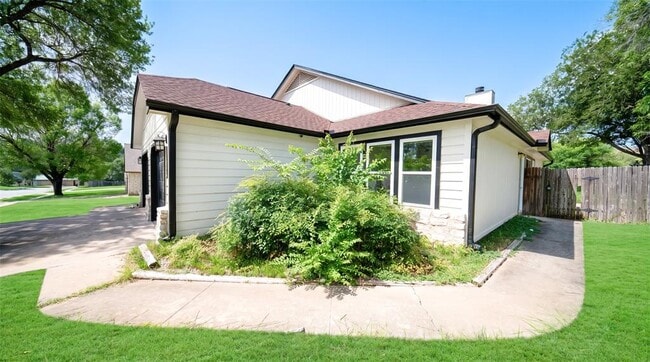 Building Photo - 339 Fantail Loop