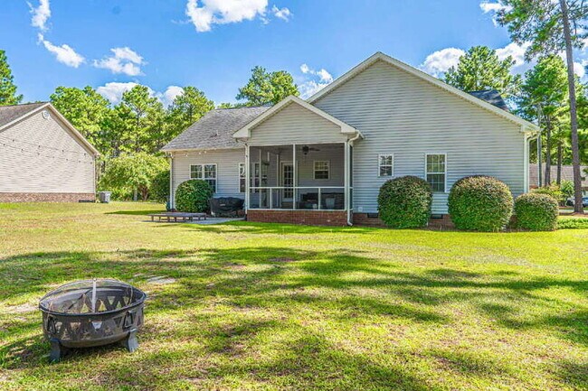 Building Photo - 167 Laurel Oak Ln