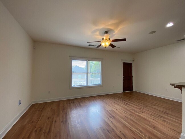 Building Photo - PRE-LEASING FOR AUGUST 2026!