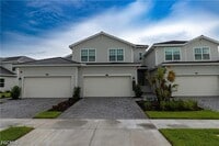 Building Photo - 15908 Grn Acrs Ave
