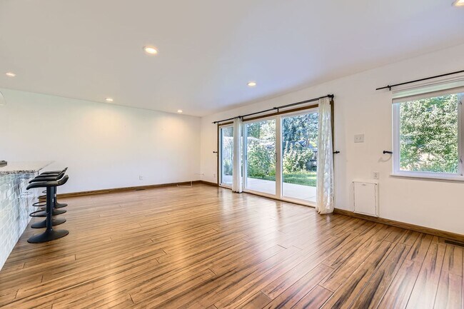 Building Photo - 3270 S Flamingo Way