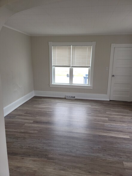 Building Photo - 410 Ramsdell St