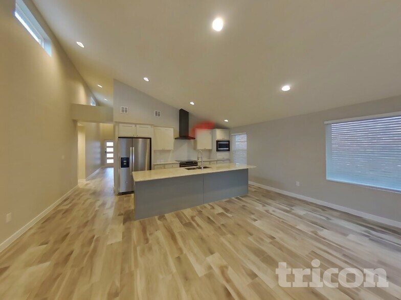 Building Photo - 1409 Wavelet Dr