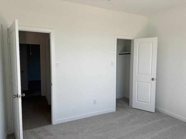 Building Photo - 913 Calley Pear Trl