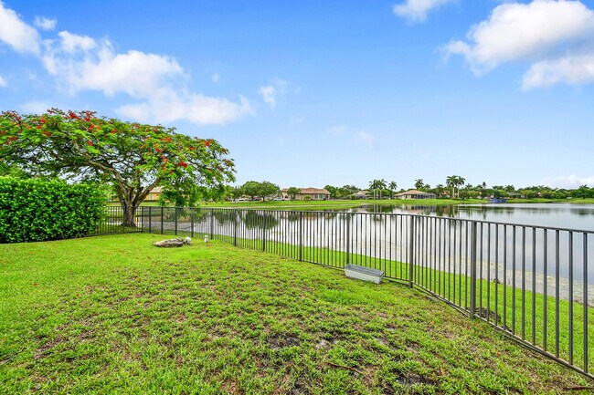 Building Photo - 6419 NW 99th Dr