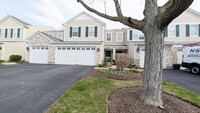 Building Photo - 4037 Oak Tree Ln
