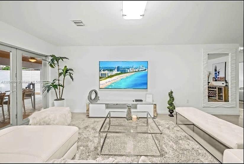 Building Photo - 3427 Frow Ave