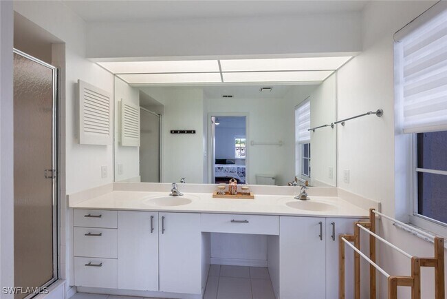 Building Photo - 2506 Orchid Bay Dr
