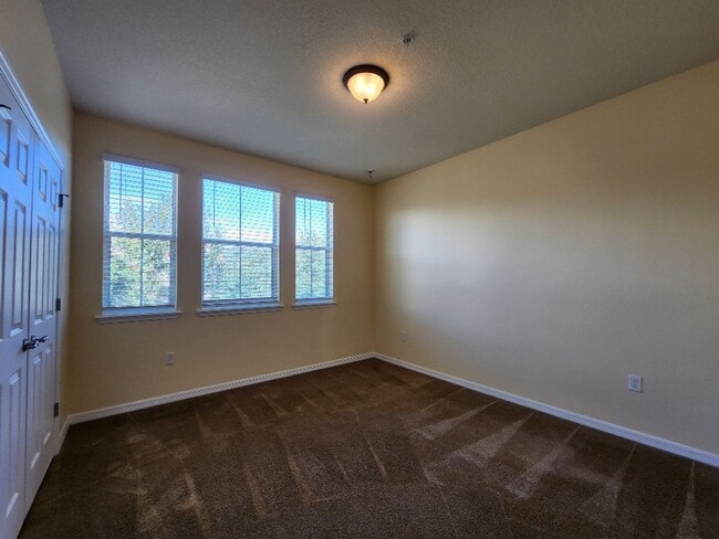 Building Photo - Gorgeous 3-Bedroom, 2.5-Bathroom Townhome in Orlando